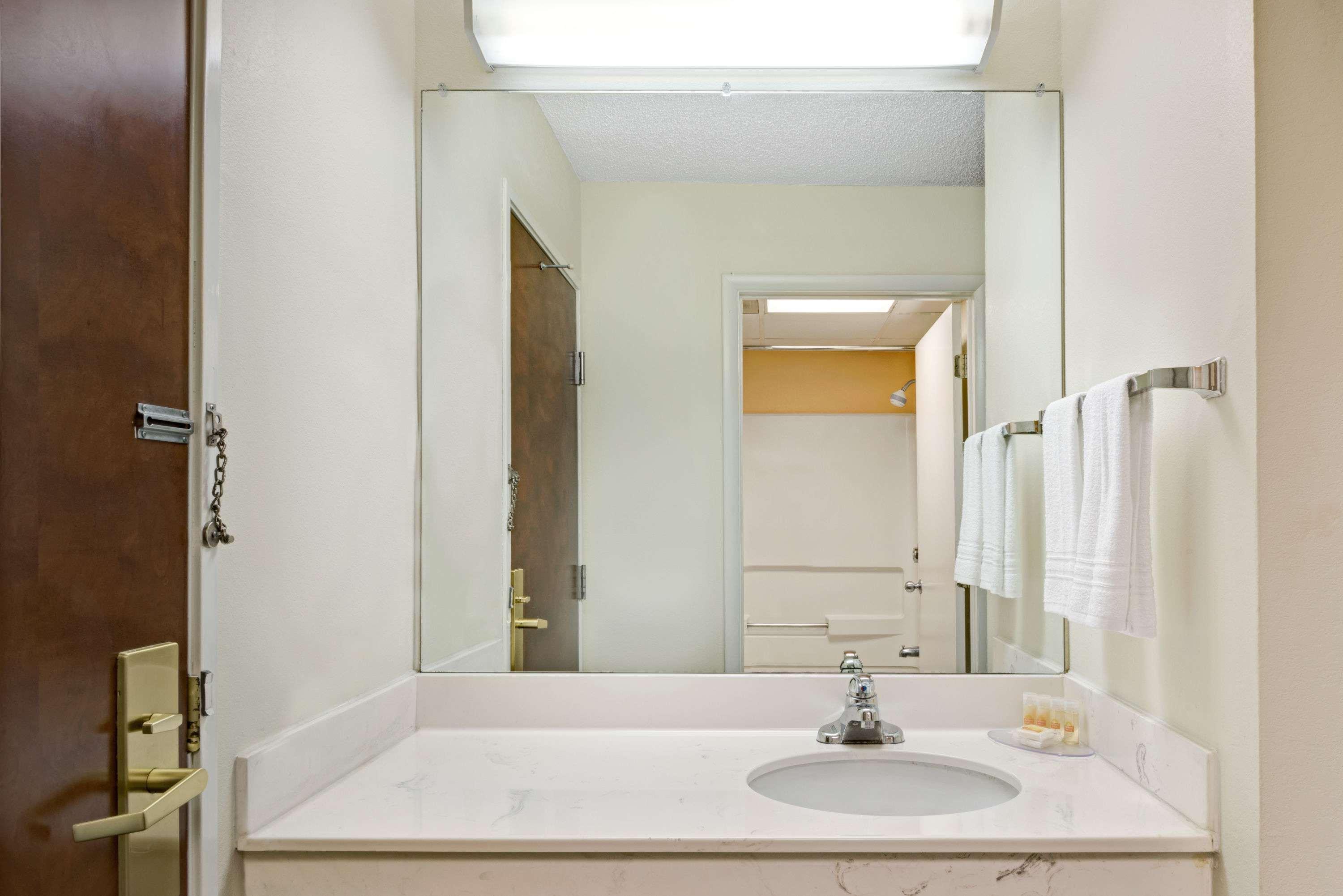 Days Inn By Wyndham Burlington East Haw River Luaran gambar