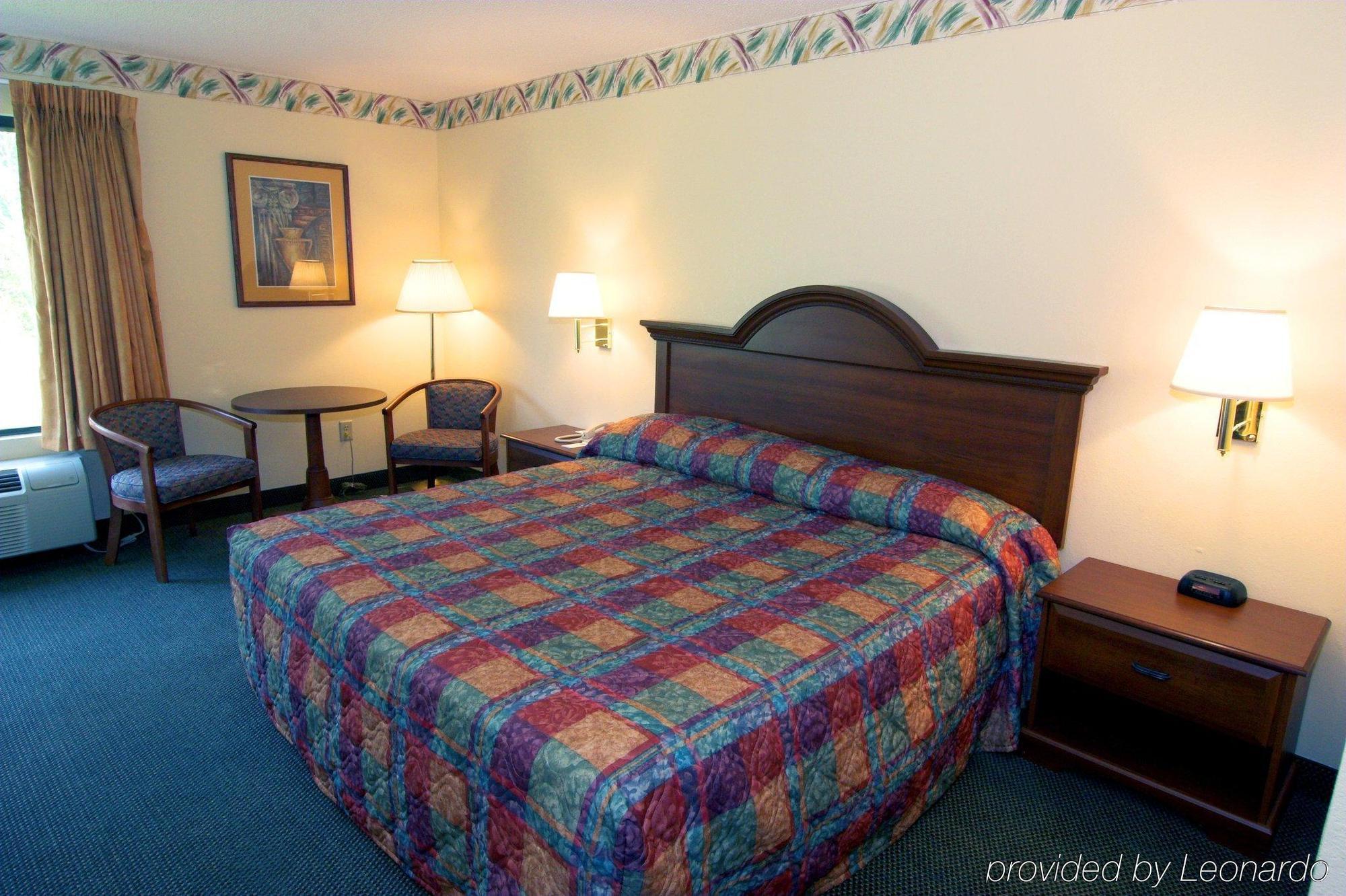 Days Inn By Wyndham Burlington East Haw River Bilik gambar